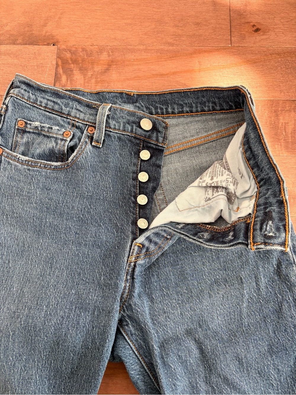 Levi’s 501 Original Fit Jeans Women’s W26 L30 Medium Blue Straight Leg